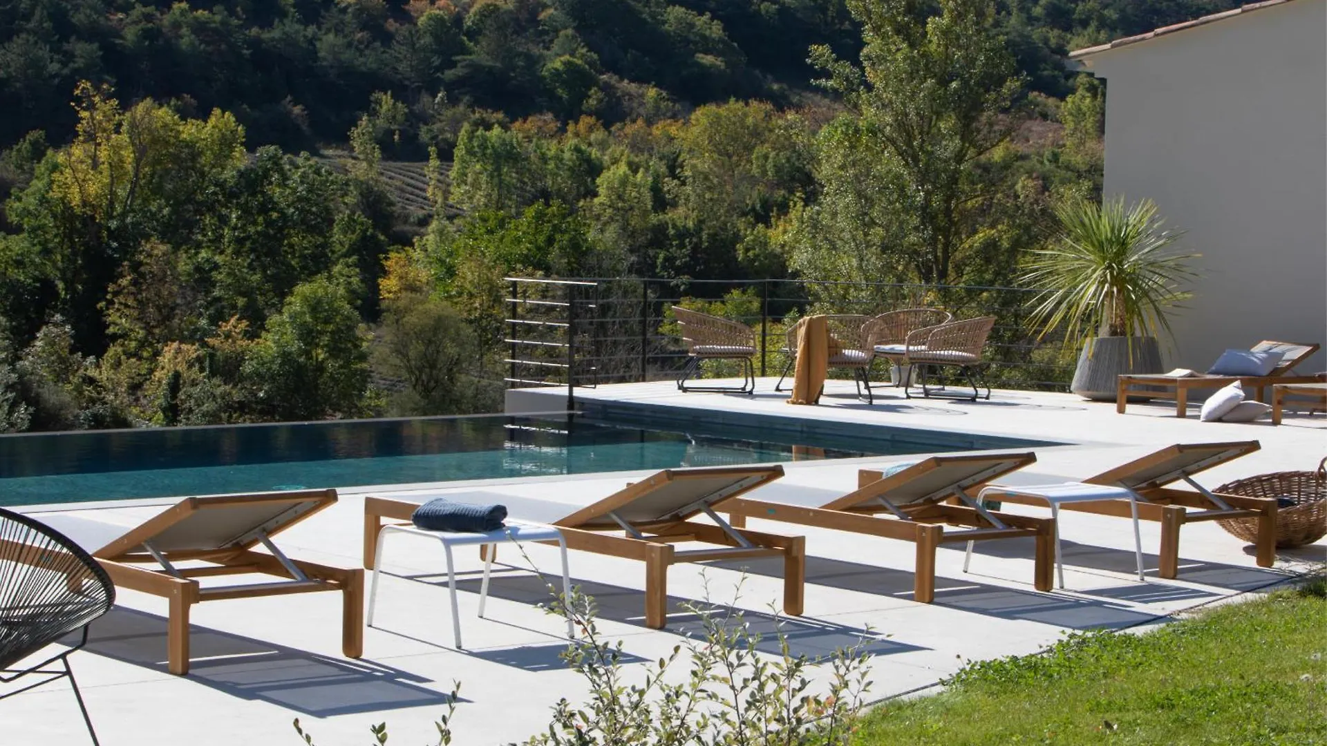 La Grange De Fer - Maison De Caractere Piscine Privee Saint-Ferreol-Trente-Pas 0*,  France